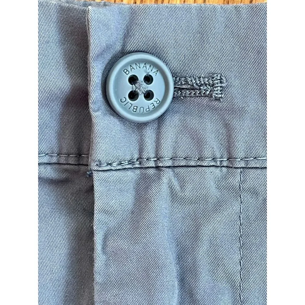 Banana Republic Shorts Men's Size‎ 35 Chino Flat Front Blue Cotton Blend Shorts